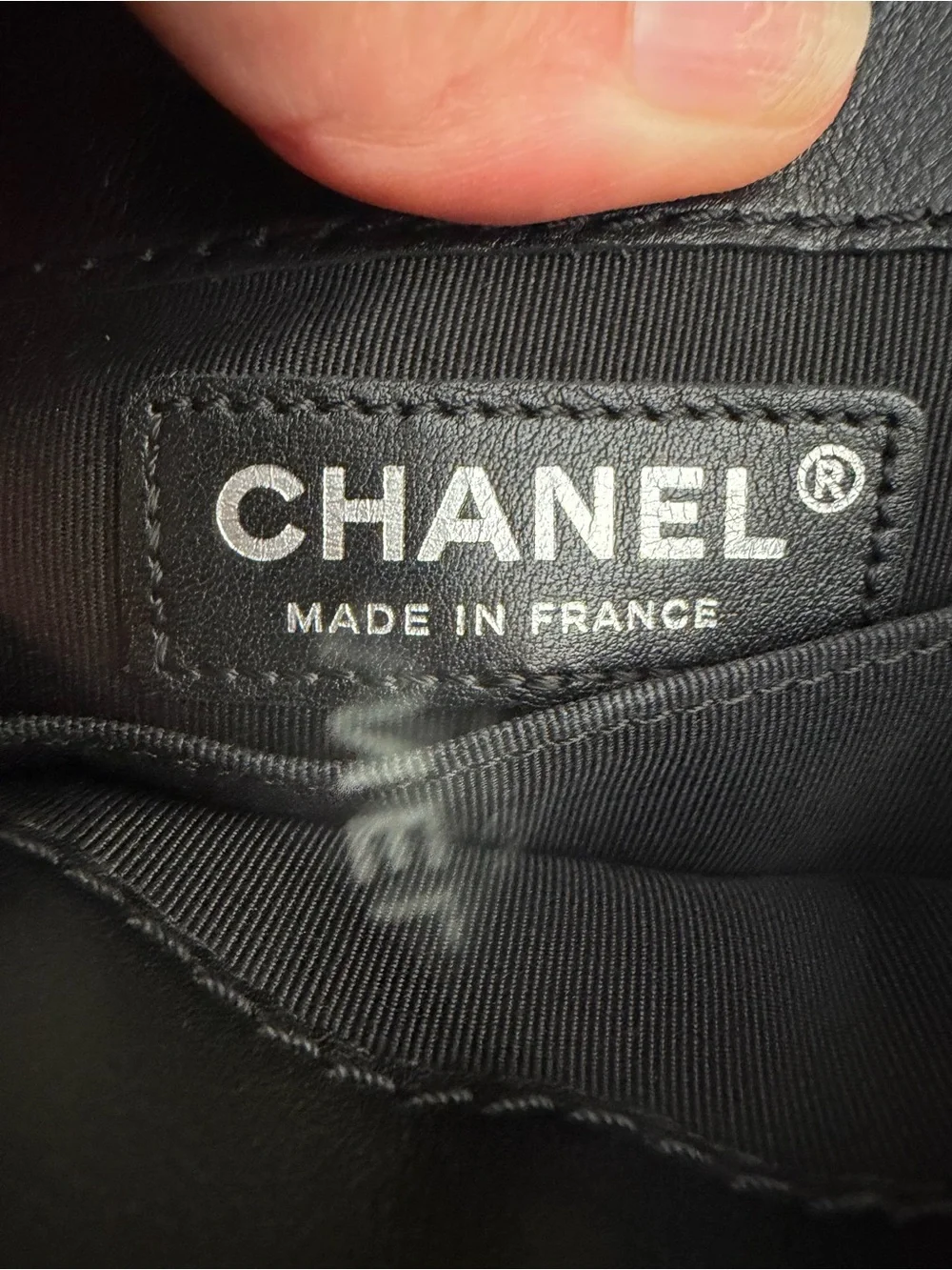 CHANEL Black Quilted Leather Shoulder Bag with Gunmetal Chains